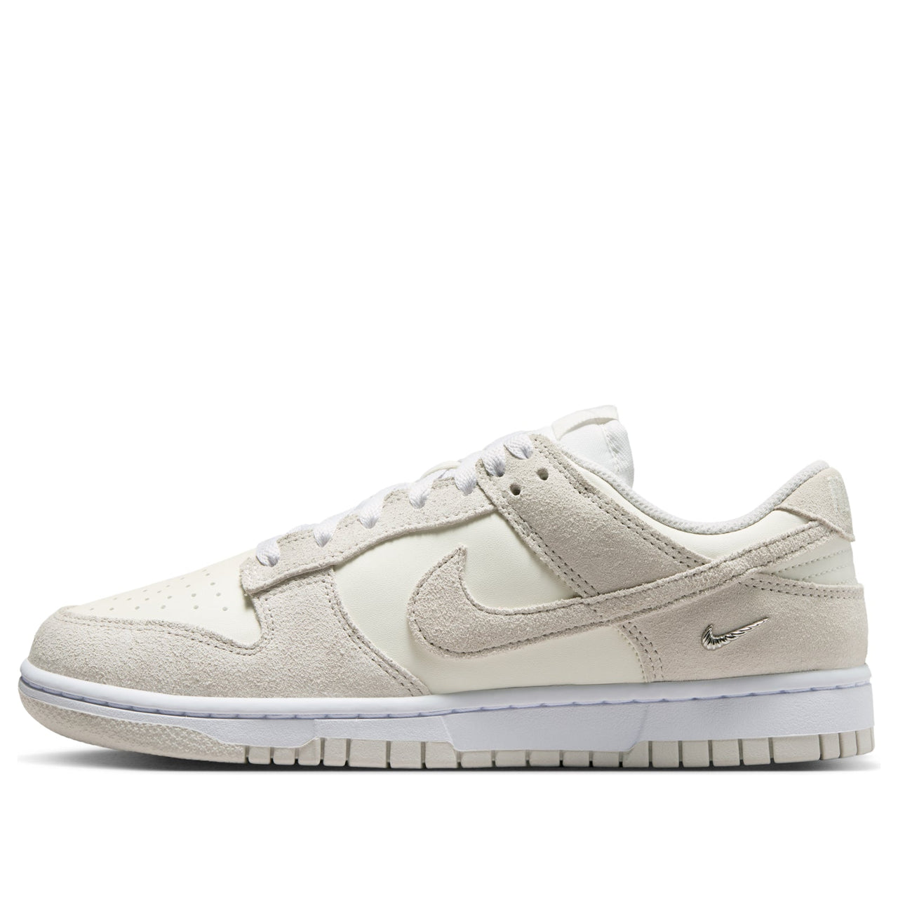 (WMNS)  Nike Dunk Low Suede 'Sail Vast Grey' IO4244-105
