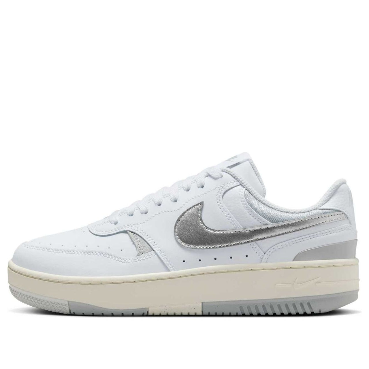 (WMNS) Nike Gamma Force 'White Light Smoke Grey Metallic Silver' HQ1674-100