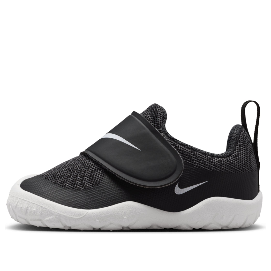 (TD) Nike Swoosh 1 Essential 'Black White' HV5043-001