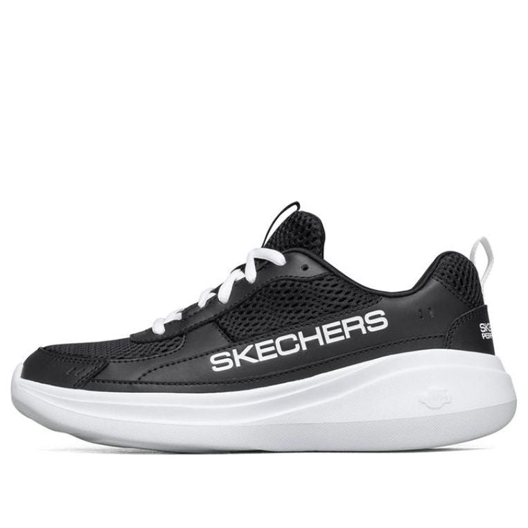 (WMNS) Skechers Go Run Fast Black/White 667053-BKW