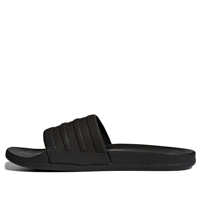 حذاء adidas Adilette Cloudfoam Plus Mono Slide باللون الأسود S82137