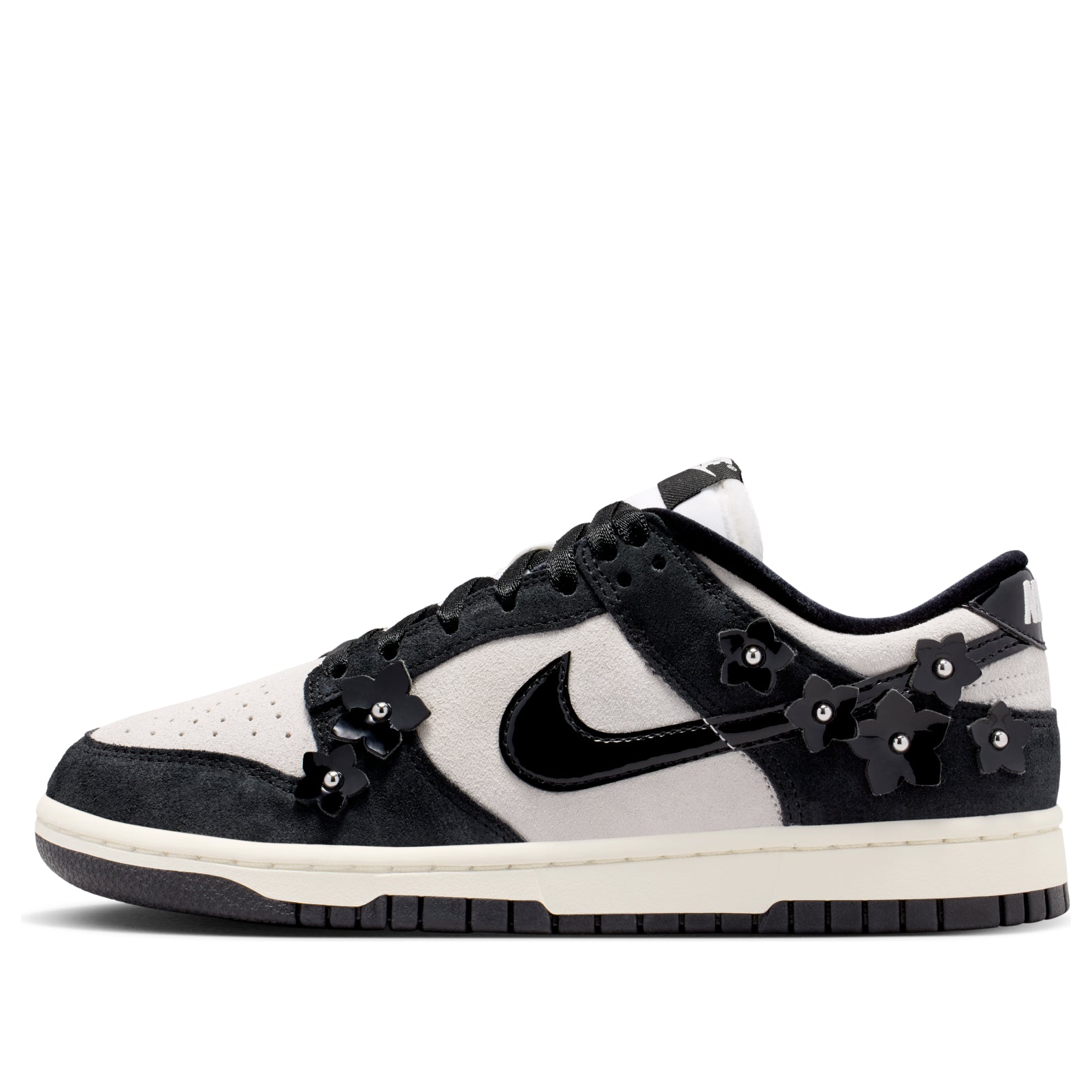 (WMNS) Nike Dunk Low SE 'Florette Black White' IV4726-002