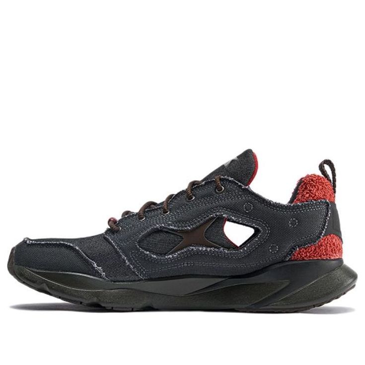 Reebok FuryLite 95 x Street Fighter 'Akuma' GZ9542