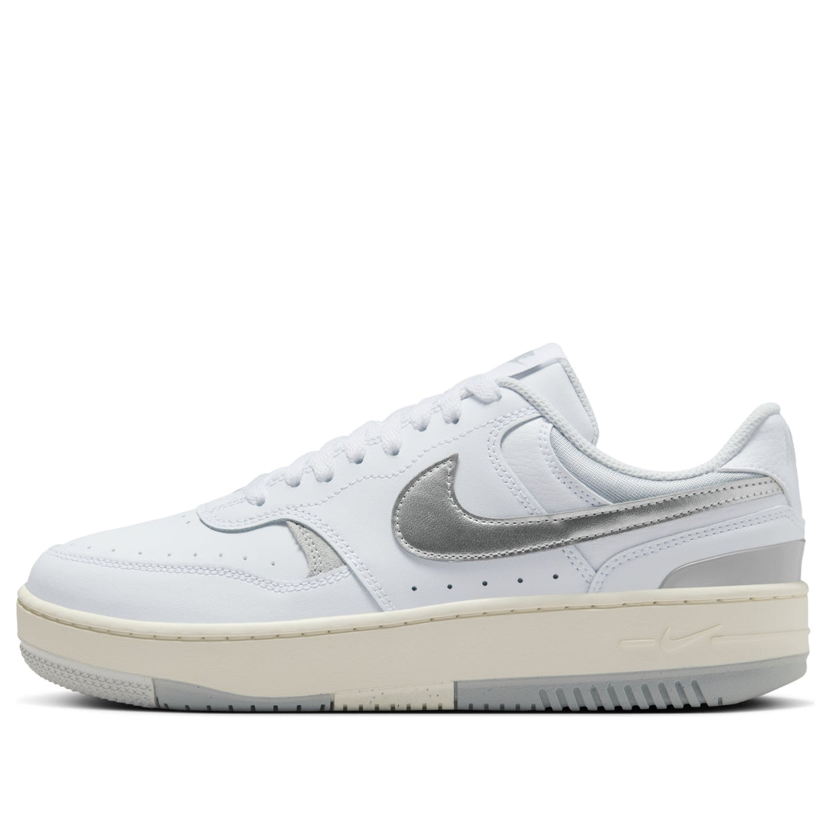 (WMNS) Nike Gamma Force 'White Light Smoke Grey Metallic Silver' HQ1674-100
