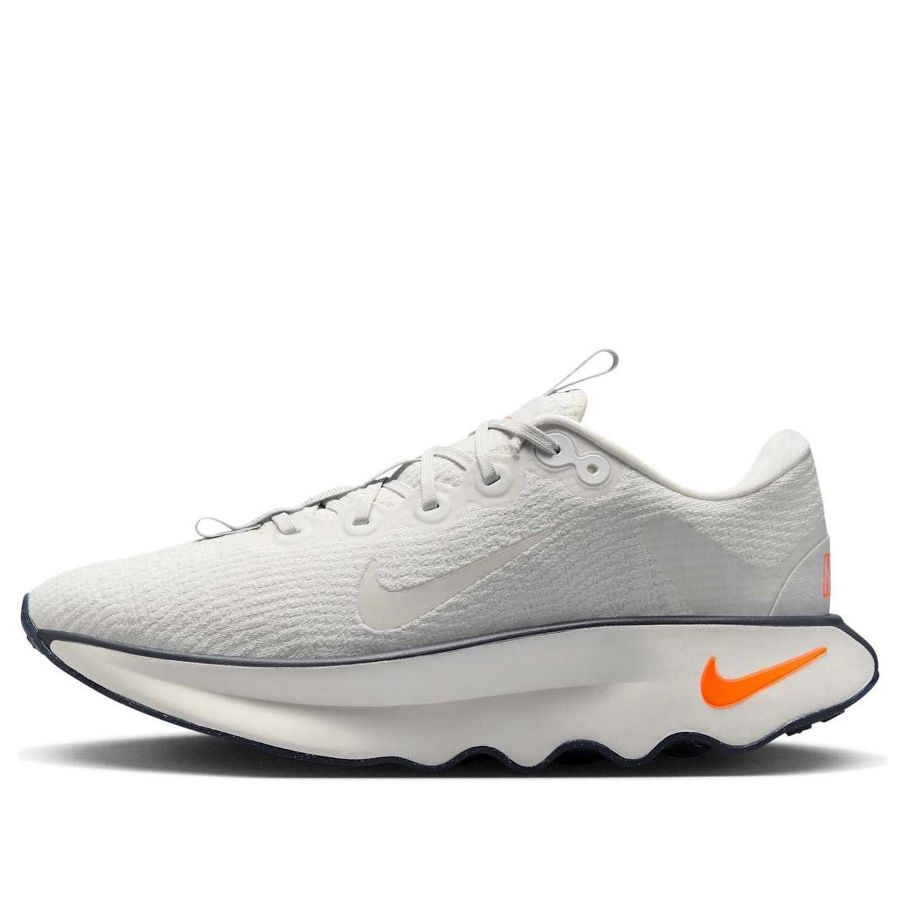 Nike Motiva 'Sail Orange' DV1237-101
