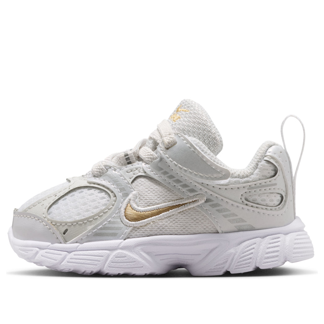 (TD) Nike V5 RNR 'White Metallic Silver Photon Dust' HQ6413-104