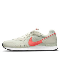 (WMNS) Nike Venture Runner 'Light Bone Magic Ember' CK2948-005
