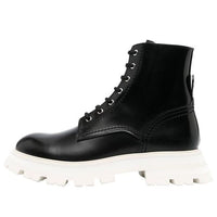 (WMNS) Alexander McQueen Leather Ankle Boots 'Black White' 708056WIC6C1595