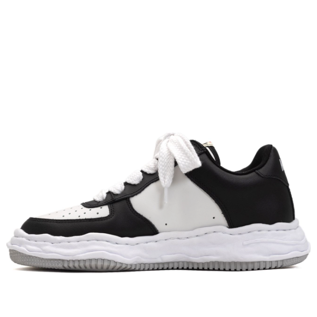 Maison MIHARA YASUHIRO WAYNE OG Sole Leather Low-top Sneaker 'White Black' A08FW706-BLKWHT