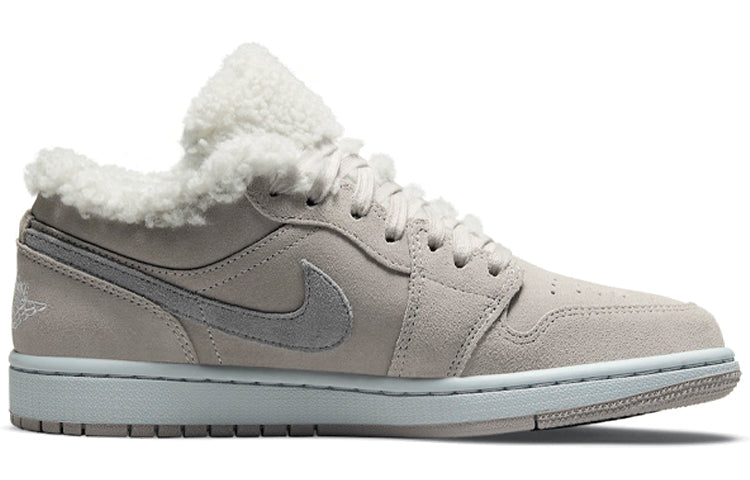 (WMNS) Air Jordan 1 Low SE 'Sherpa Fleece' DO0750-002