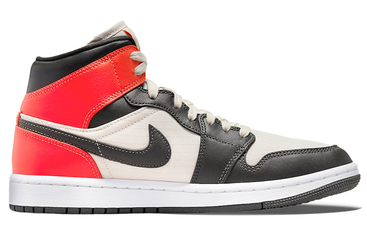 (WMNS) Air Jordan 1 Mid SE 'Newsprint' DQ6078-100