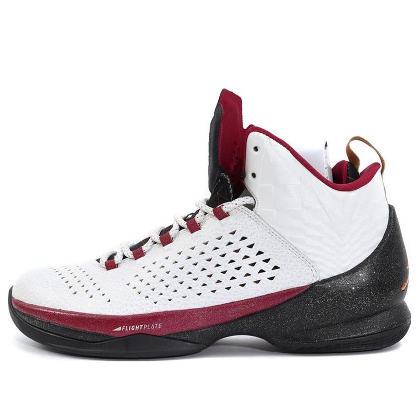 Air Jordan Melo M11 'Christmas' 718450-125