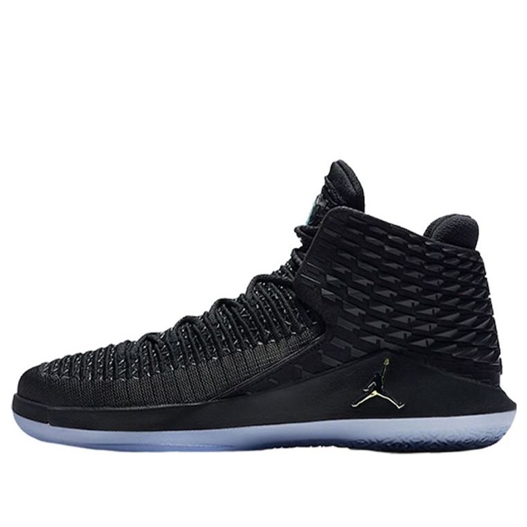 Air Jordan 32 'Black Cat' AA1253-003